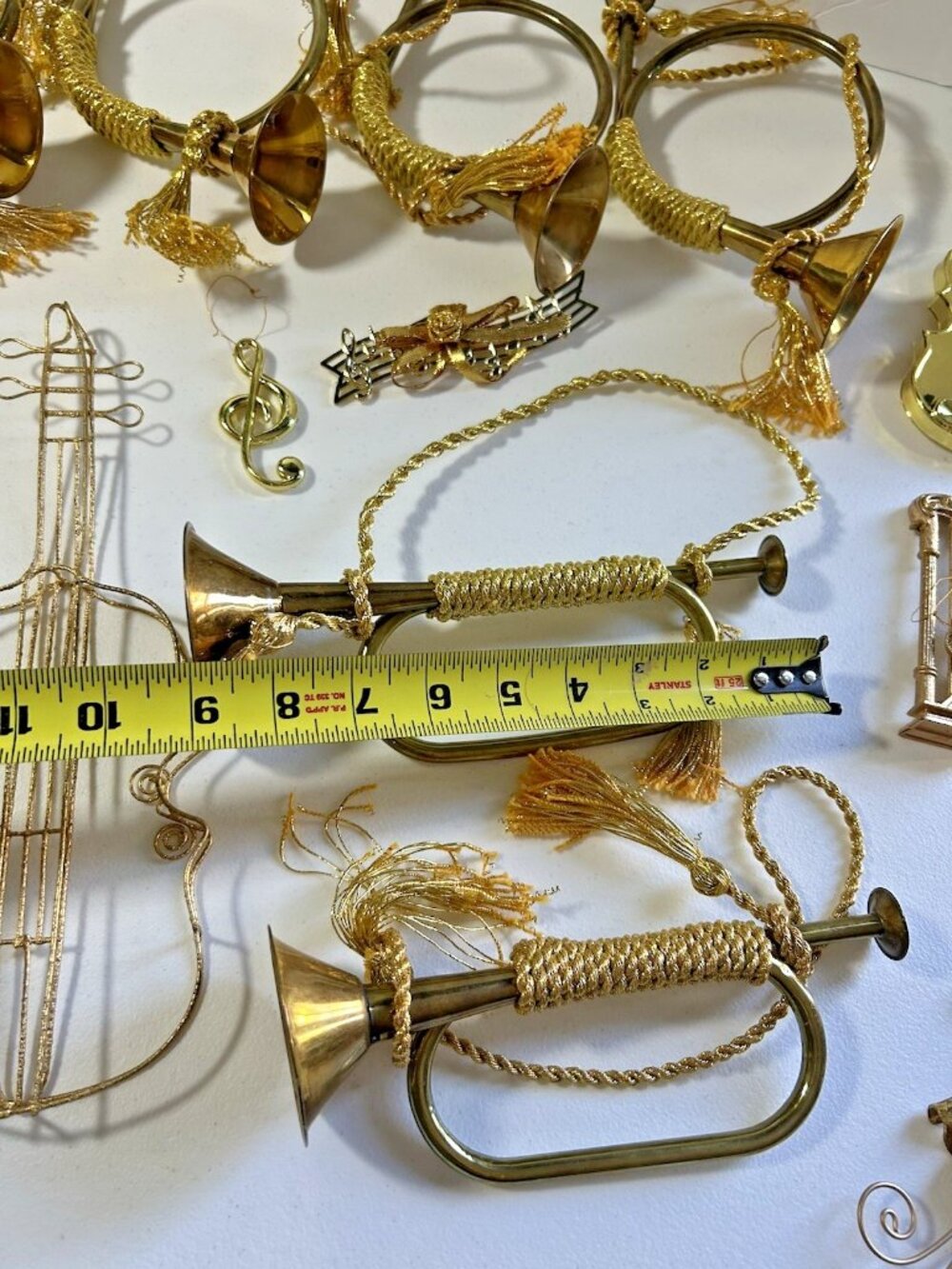Vintage Lot of 24 Gold Metallic Musical Instrument Themed Christmas Ornaments - Picture 6 of 12